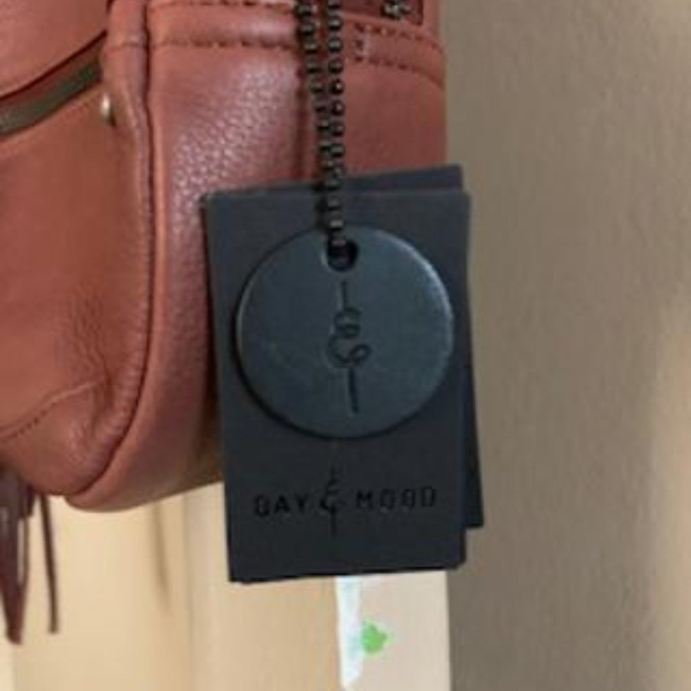 Day & Mood Koko Round Crossbody Leather Bag - Picture 3 of 9